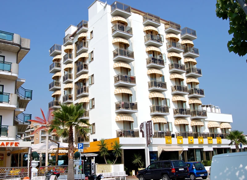 Hotel Tassoni - Alba Adriatica